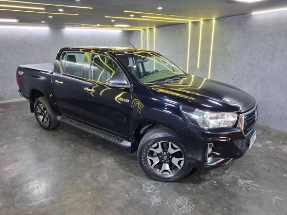 TOYOTA HILUX 2.8 SRV 4X4 CD 16V DIESEL 4P AUTOMÁTICO